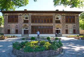 Начаты работы по реставрации Дворца шекинских ханов