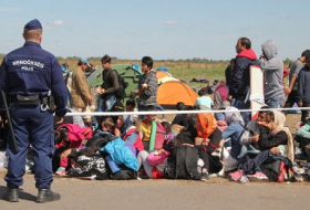 Стражи правопорядка Венгрии применили перечный газ против мигрантов