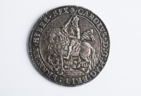 Британская старушка нашла монету стоимостью в сто тысяч фунтов
