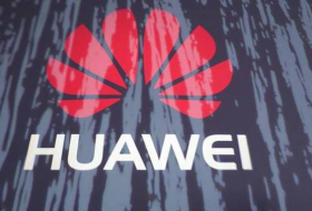 Huawei раздумывает над именем для будущего гибкого смартфона
