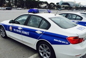 Дорожная полиция Баку предупредила водителей в связи с дождливой погодой
