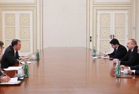 Ильхам Алиев принял советника заместителя по энергетической дипломатии Госсекретаря США - ФОТО