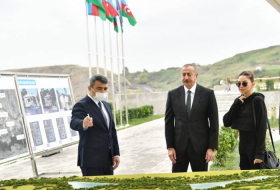 Ильхам Алиев и Мехрибан Алиева совершили поездку в Физулинский район - ФОТО-ОБНОВЛЕНО