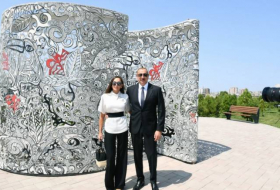 Президент и первая леди ознакомились с работой, проделанной в Парке молодежи в Шамахы