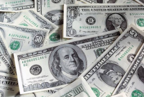 Доллару предрекли ослабление из-за санкций
