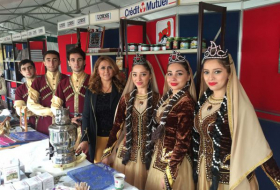 Азербайджан представлен на фестивале Монтийи Сен Дени - ФОТО