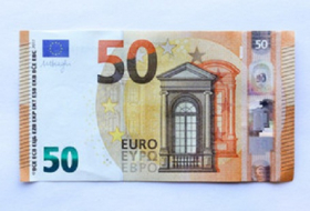 Введены в обращение новые купюры в 50 евро