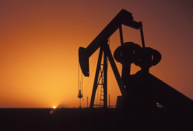 Цены на нефть вновь снижаются 