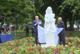 Во Франции открылись «Азербайджанский парк» и памятник Хуршудбану Натаван - ФОТО 