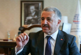 Госпитализирован министр транспорта Турции