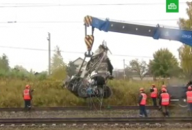 Пассажирский поезд столкнулся с БТР в Финляндии