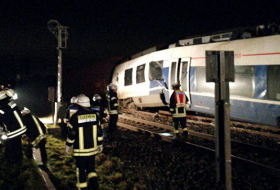 Столкновение поездов в Германии: пострадало более 50 человек