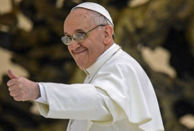 Папа Римский призывает сделать мир более человечным