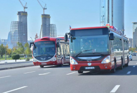 В праздничные дни автобусы в Баку будут работать до часу ночи