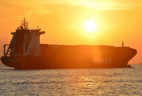Угроза взрыва танкера у побережья Китая