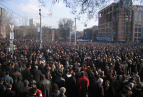 Демонстранты в Ереване дошли до проспекта Тиграна Меца - ПРЯМАЯ ТРАНСЛЯЦИЯ - ФОТО(ОБНОВЛЕНО) 