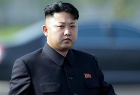 Ким Чен Ын в Пекине спустился с трапа самолета