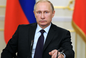 Путин поздравил Макрона с Днем взятия Бастилии 
