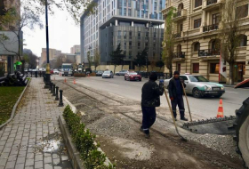 В Баку строятся новые линии ливневой канализации 
