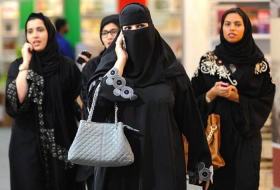 Женщины будут получать SMS о разводе в Саудовской Аравии
