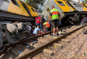 В ЮАР при столкновении двух поездов пострадали около 300 человек  - 