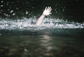 В Каспии утонула женщина, ребенка удалось спасти
