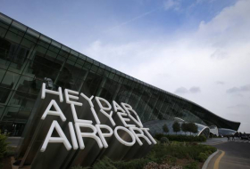 Самолет авиакомпании «Уральские Авиалинии» совершил вынужденную посадку в Баку 