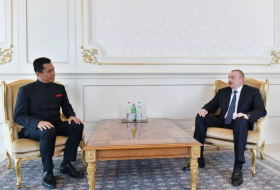 Ильхам Алиев принял верительные грамоты новоназначенного посла Индии - ФОТО