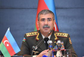Министр обороны Азербайджана выразил соболезнования турецкому коллеге
