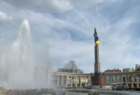 В Вене в День Победы почтили память советских воинов