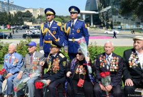 Азербайджанская общественность отмечает 74-ю годовщину Победы над фашизмом - ФОТО

