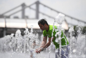 Египетские врачи рассказали, как избежать теплового удара в жару
