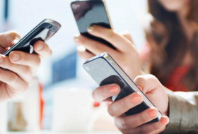 Мобильные операторы Азербайджана за пять месяцев заработали 344,7 миллиона манатов
