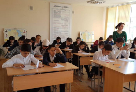 На конкурс по приему учителей на работу в Азербайджане подали заявки более 52 тысяч кандидатов
