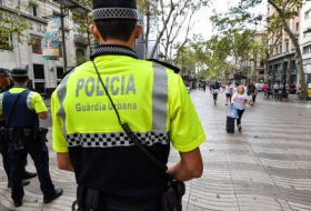 В Барселоне эвакуировали пляж из-за взрывного устройства
