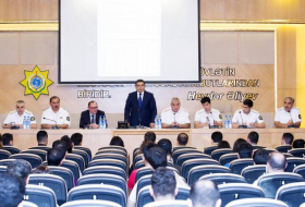 Государственный таможенный комитет Азербайджана провел экзамен для сотрудников компаний 