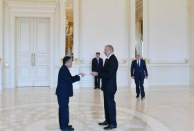 Ильхам Алиев принял верительные грамоты новых послов Омана и Лаоса - ФОТО