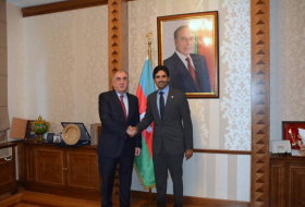 Эльмар Мамедъяров встретился с новым послом Катара