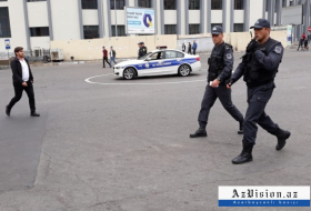 Силы бакинской полиции сосредоточены в центре Баку - ФОТО