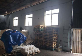 В Азербайджане закрыли цех, производящий сахар в антисанитарных условиях