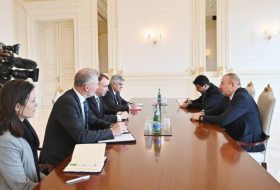 Ильхам Алиев принял делегацию во главе со специальным представителем Европейского союза 