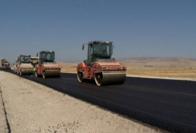 В Азербайджане выделены средства на реконструкцию 36 дорог 