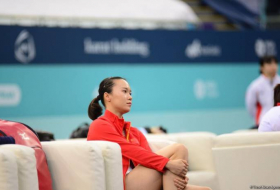 Гимнастка из Китая стала лучшей индивидуальной программе по прыжкам на батуте в рамках Кубка мира в Баку

