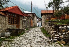 В Азербайджане туристические гиды получат финансовую помощь от государства
