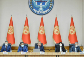 Президент Кыргызстана подписал указ об отставке правительства и премьера
