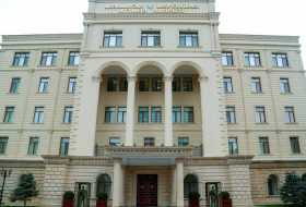 Гражданам, не имеющим соответствующего права, запрещено носить военную форму со знаками отличия - минобороны Азербайджана