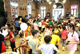 В Гяндже по инициативе Лейлы Алиевой прошло праздничное мероприятие для детей - ФОТО

