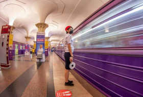 Бакинское метро меняет график движения поездов
