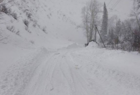 В Казахстане из-за бурана закрыли 122 участка автодорог
