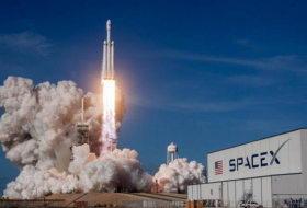SpaceX запустила ракету-носитель с 55 спутниками сети Starlink
